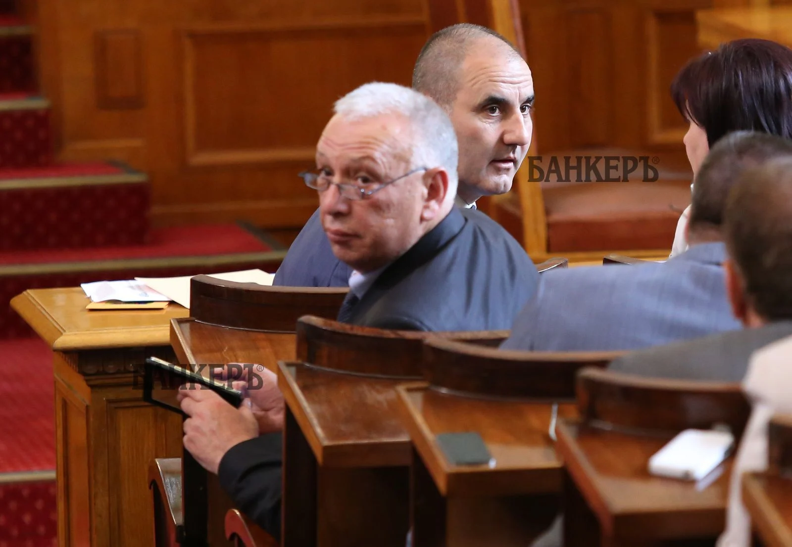 парламент