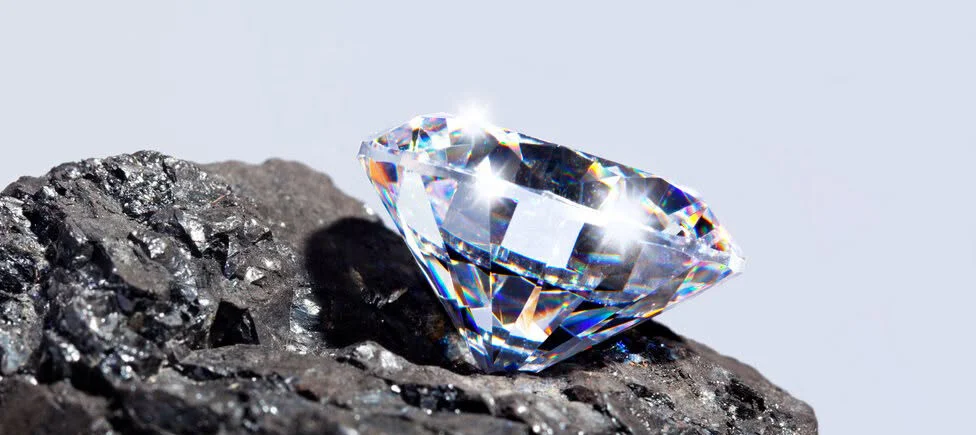 De Beers подцени заплахата от лабораторно създадените диаманти, призна шефът на Anglo American 1 De Beers подцени заплахата от лабораторно създадените диаманти, призна шефът на Anglo American