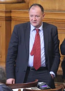 Михаил Миков