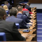 Начало 25 ветото, депутати зала народно събрание гласуване