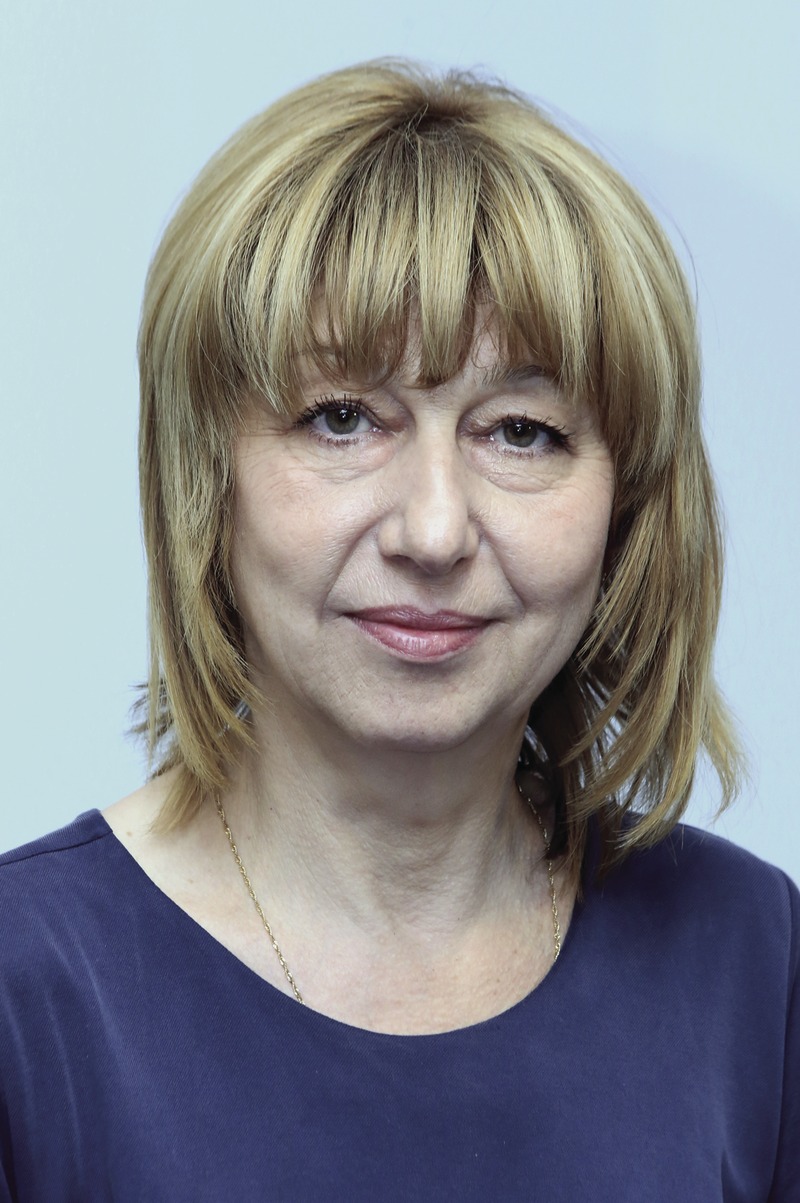 Анелия Клисарова