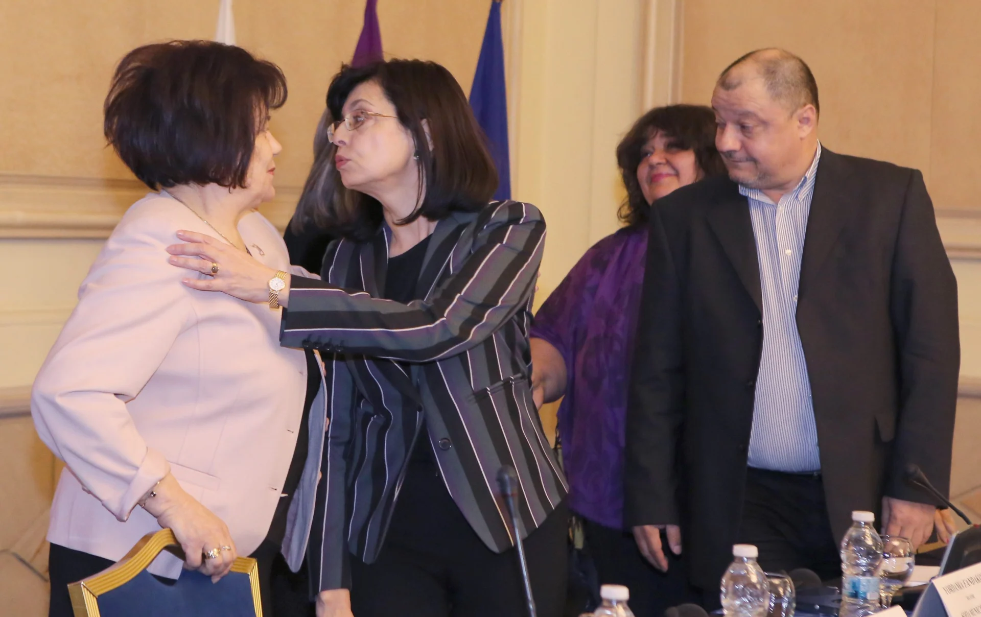 Министърът на образованието и науката Меглена Кунева взе участие в организираната от Синдиката на българските учители Балканска конференция на тема „Учителските синдикати на Балканите за мир“.