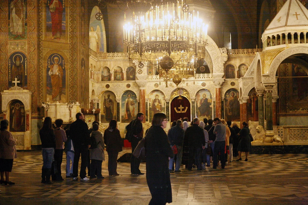 Траурна книга в Св. Синод за кончината на Патриарх Максим