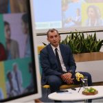 Доц. Михаил Околийски и председателят на Асоциацията на родителите на деца с епилепсия Веска Събева.