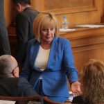 Парламент актуализация на бюджета Мая Манолова