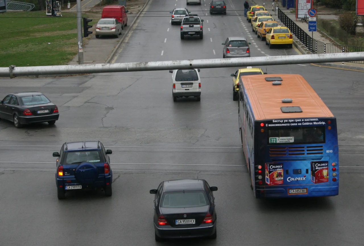 автобус транспорт коли