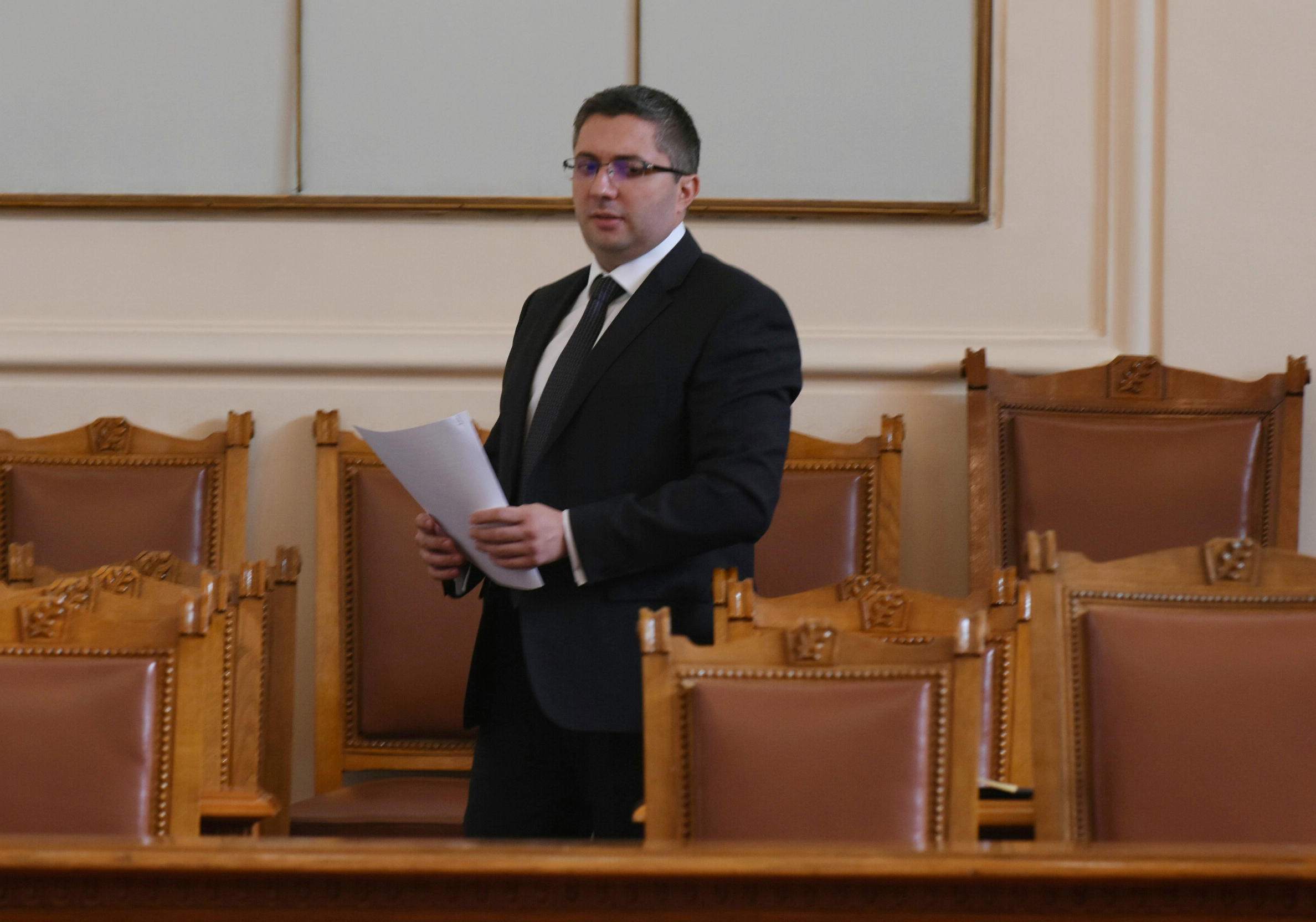 Парламент