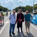 млад юрист-протестър