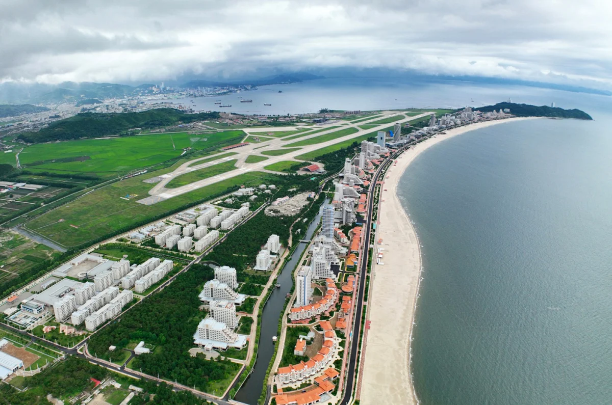 Северна Корея представя туристически комплекс за 20 000 души на Японско море