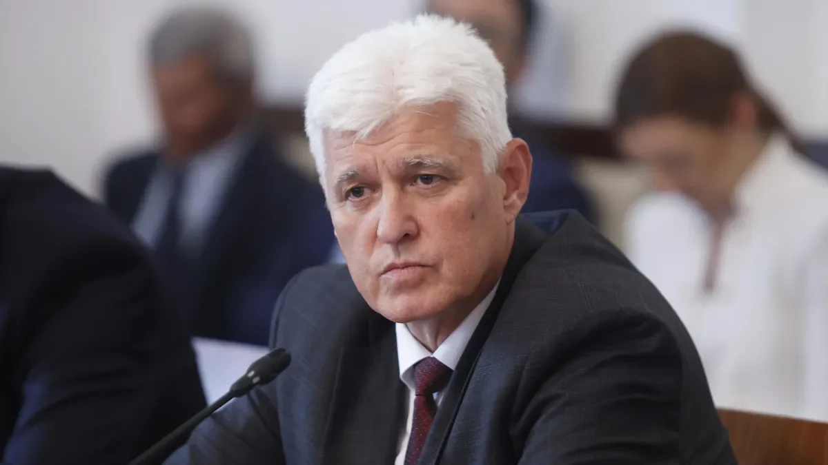 За „Коалиция на желаещите“ може да се говори след мир в Украйна, заяви Димитър Стоянов