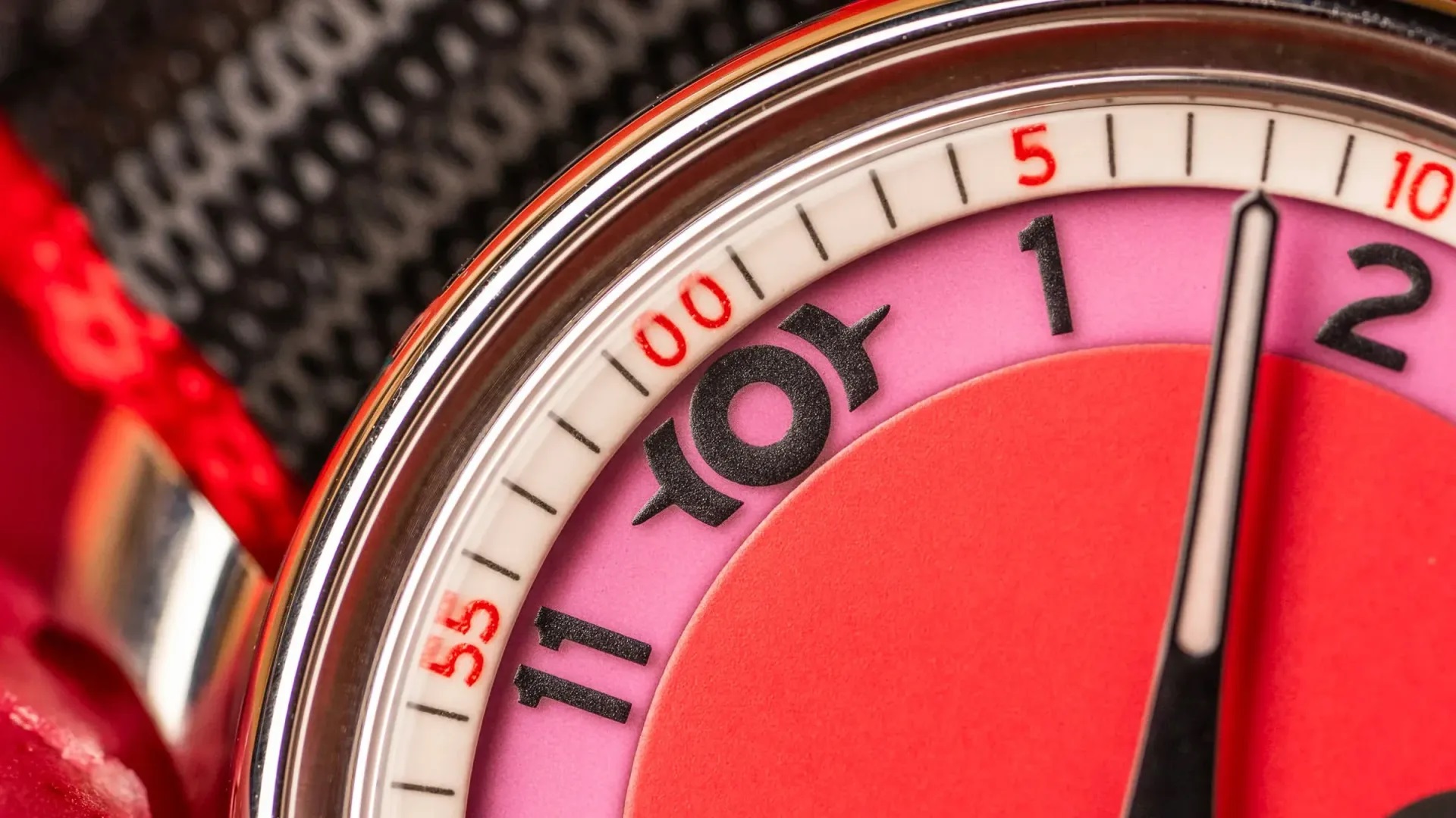 Donut Watch Company дебютира с часовник, който се превърна в хит на изложение в Ню Йорк