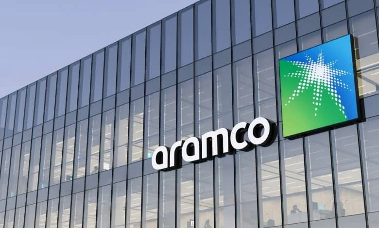 Saudi Aramco обмисля нови цени на суровия петрол за Азия заради атаките в Червено море