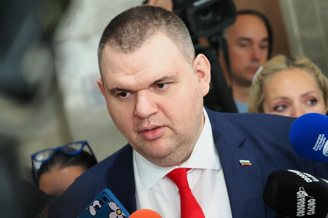  Пеевски твърди, че е получавал оферти за съюз против Борисов 