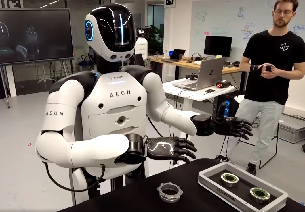 Hexagon представи хуманоидния робот AEON в партньорство с Nvidia