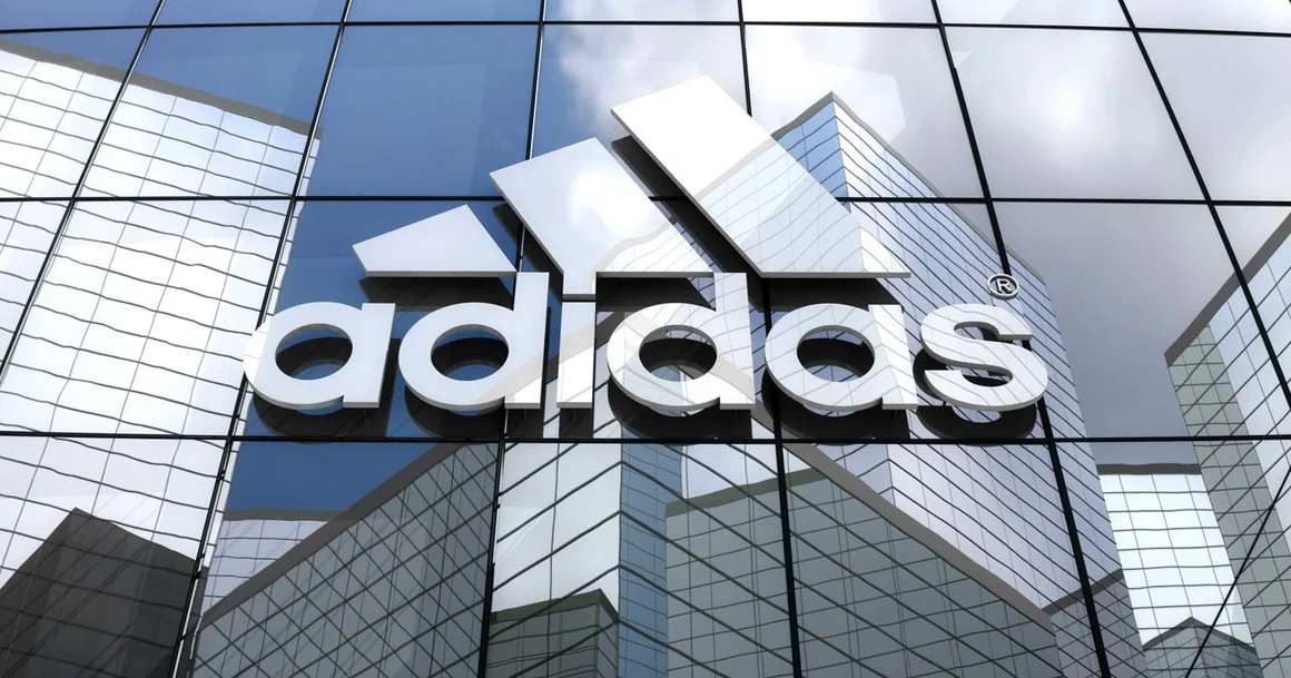 Adidas съди над 100 сайта за продажба на фалшификати