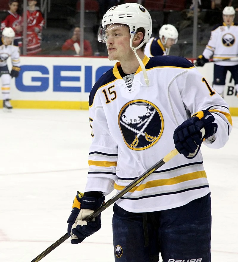 Джак Айхел -Jack_Eichel_-_Buffalo_Sabres