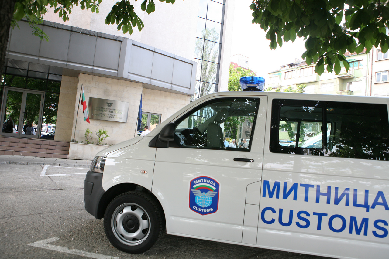 Агенция Митници