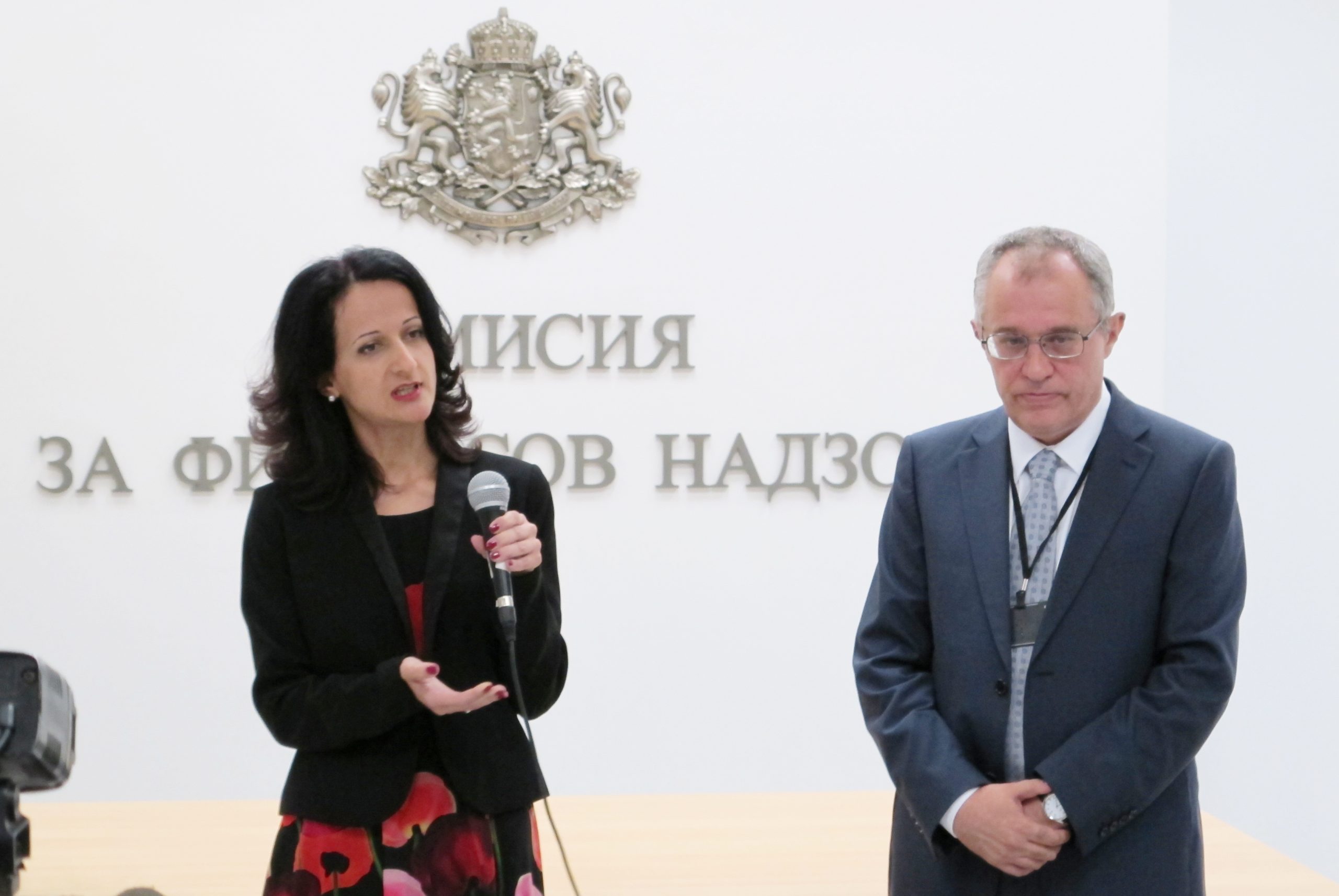 Пресконференция на Карина Караиванова - председател на КФН Марио Гаврилов