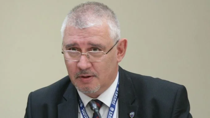 Валентин Попов