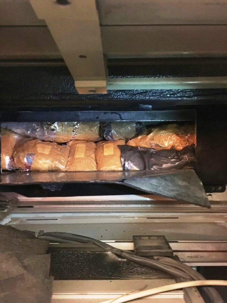 контрабандно злато