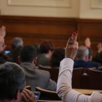Парламент гласуване