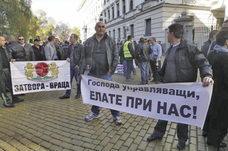 Надзирателите предлагат просто решение на проблемите в системата.