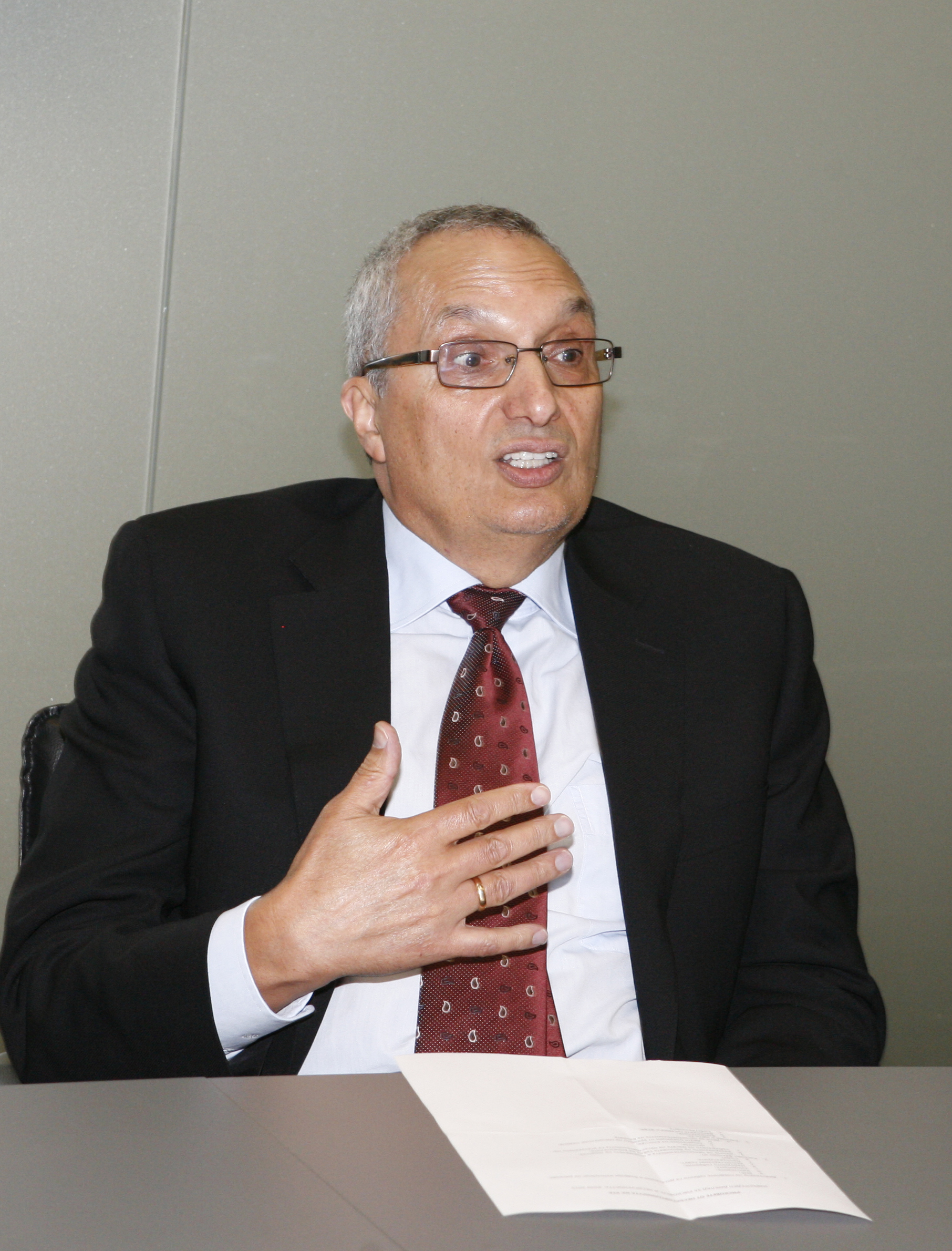 Иван Костов