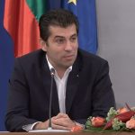 Министерски съвет Кирил Петков награди 25 ученици за високи резултати на международни състезания