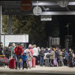 бегълци украински бежанци украйна