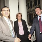 Финансовият министър Симеон Дянков и заместникът му Владислав Горанов тепърва ще трябва да отстояват проектозакона за публичните финанси.