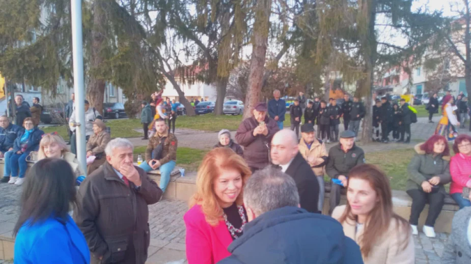 Вицепрезидентът Илияна Йотова вярва на кабинета за еврозоната