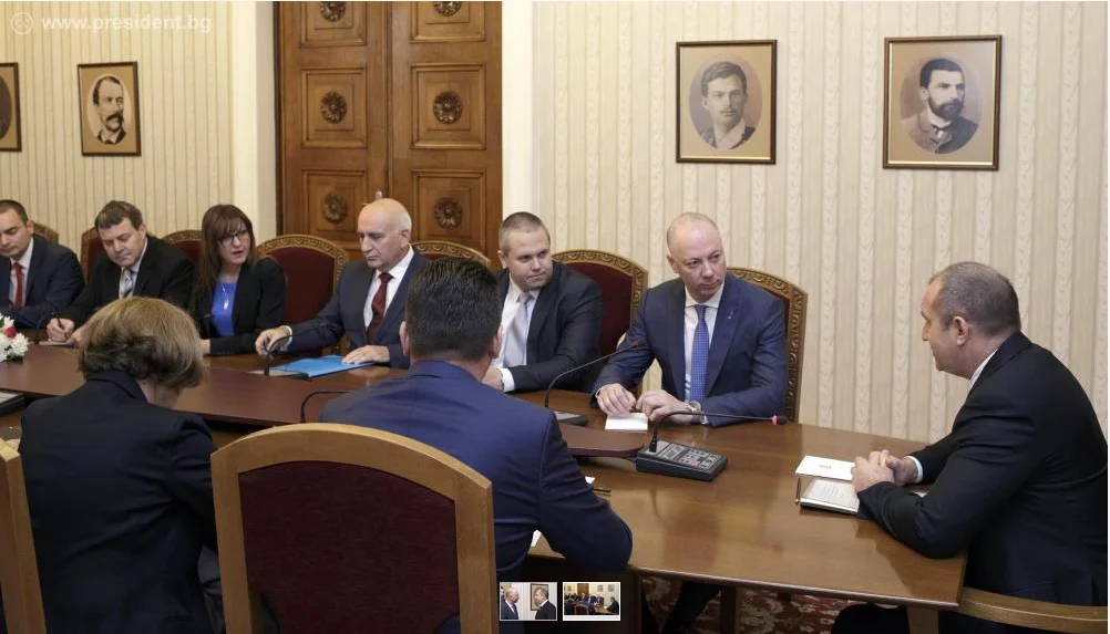 Румен Радев - среща с ръководството на Държавна агенция "Електронно управление"