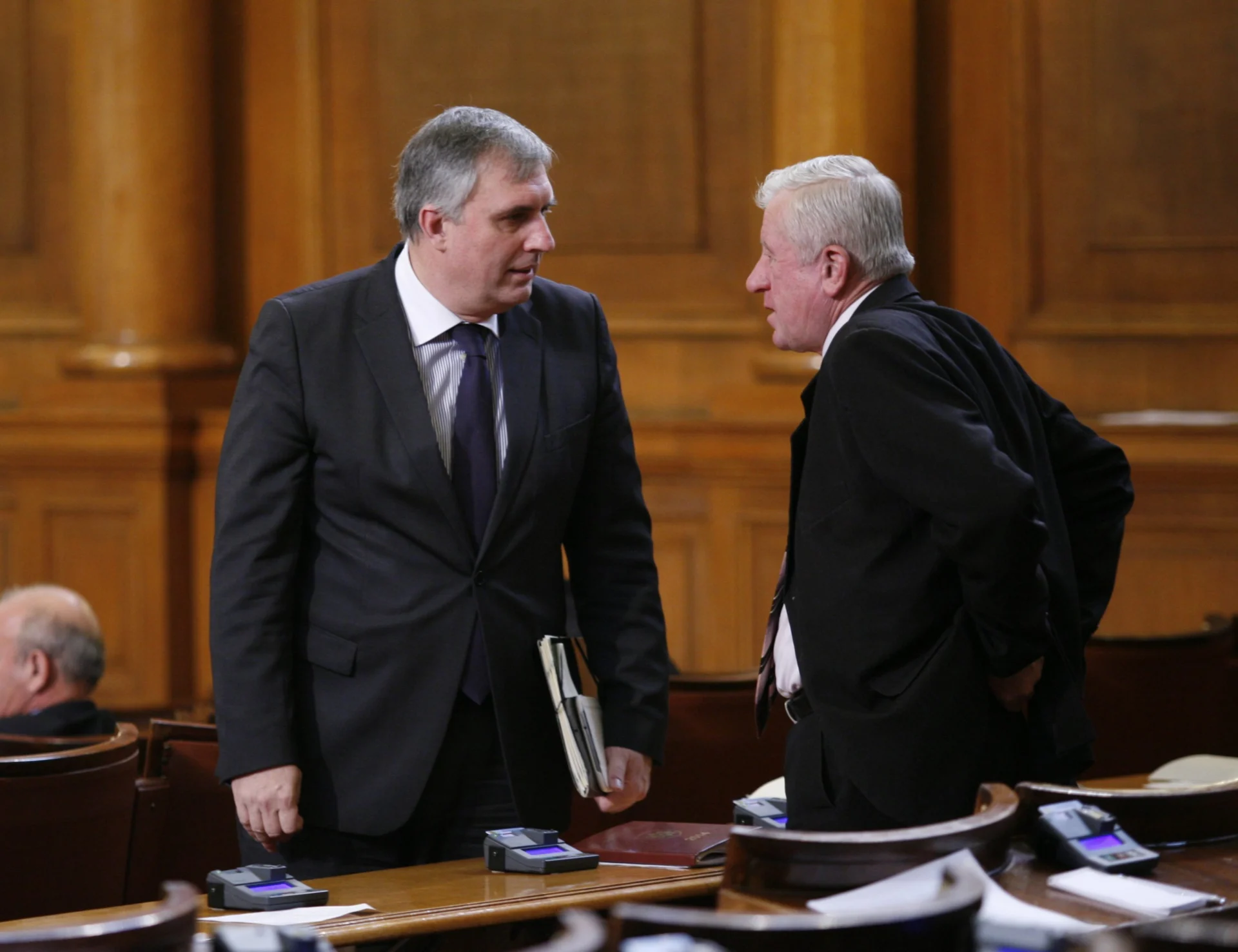 Парламент Ивайло Калфин - министър на труда и социалната политика Михо Михов - АБВ