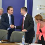 Министерски съвет заседание на Националния съвет за тристранно сътрудничество (НСТС). Закон за изменение и допълнение на Закона за корпоративното подоходно облагане Евгений Иванов - изп. дир. КРИБ  Кирил Домусчиев -- КРИБ Владислав Горанов - министър на финансите