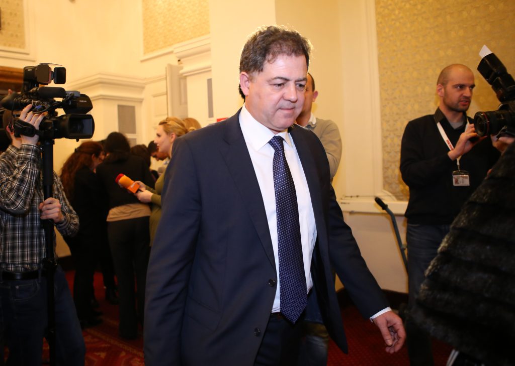 Парламент Николай Ненчев