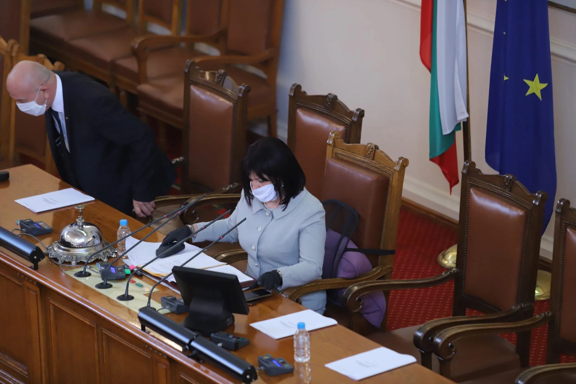 Парламент заседание
