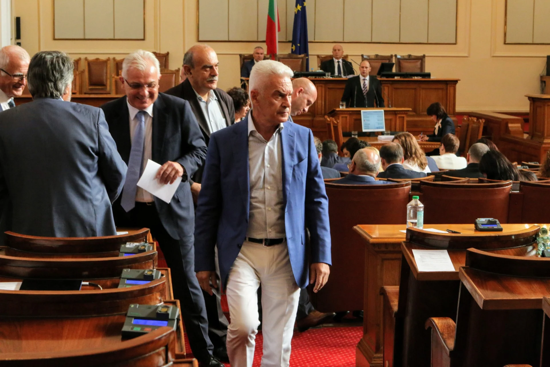 Парламент Волен Сидеров