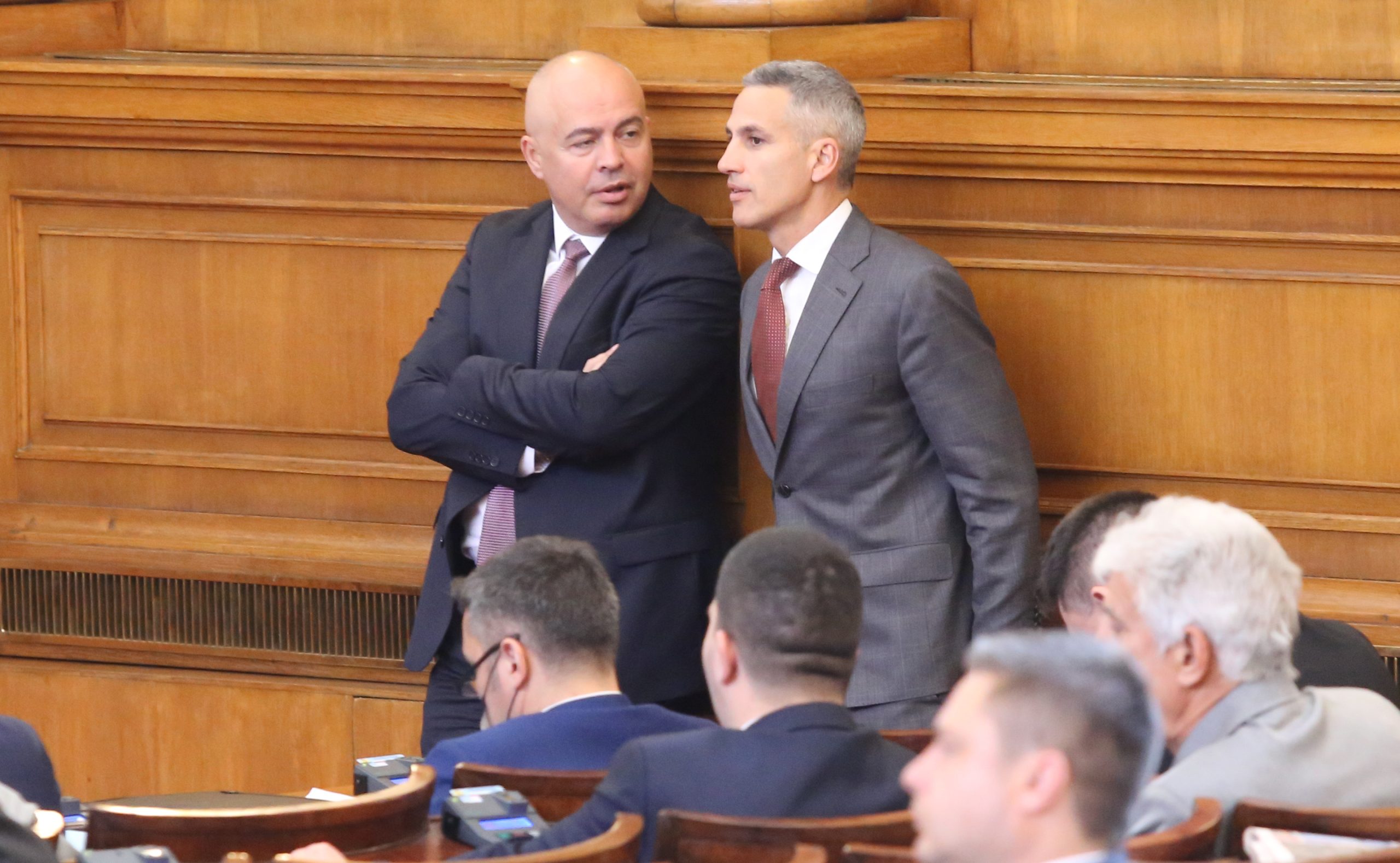Парламент вот на недоверие към кабинета на Кирил Петков Георги Свиленски