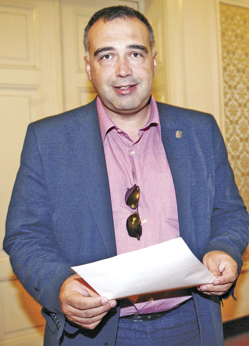 Антон Кутев