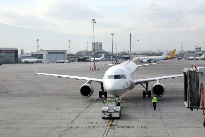 летище Софияаерогарасамолет