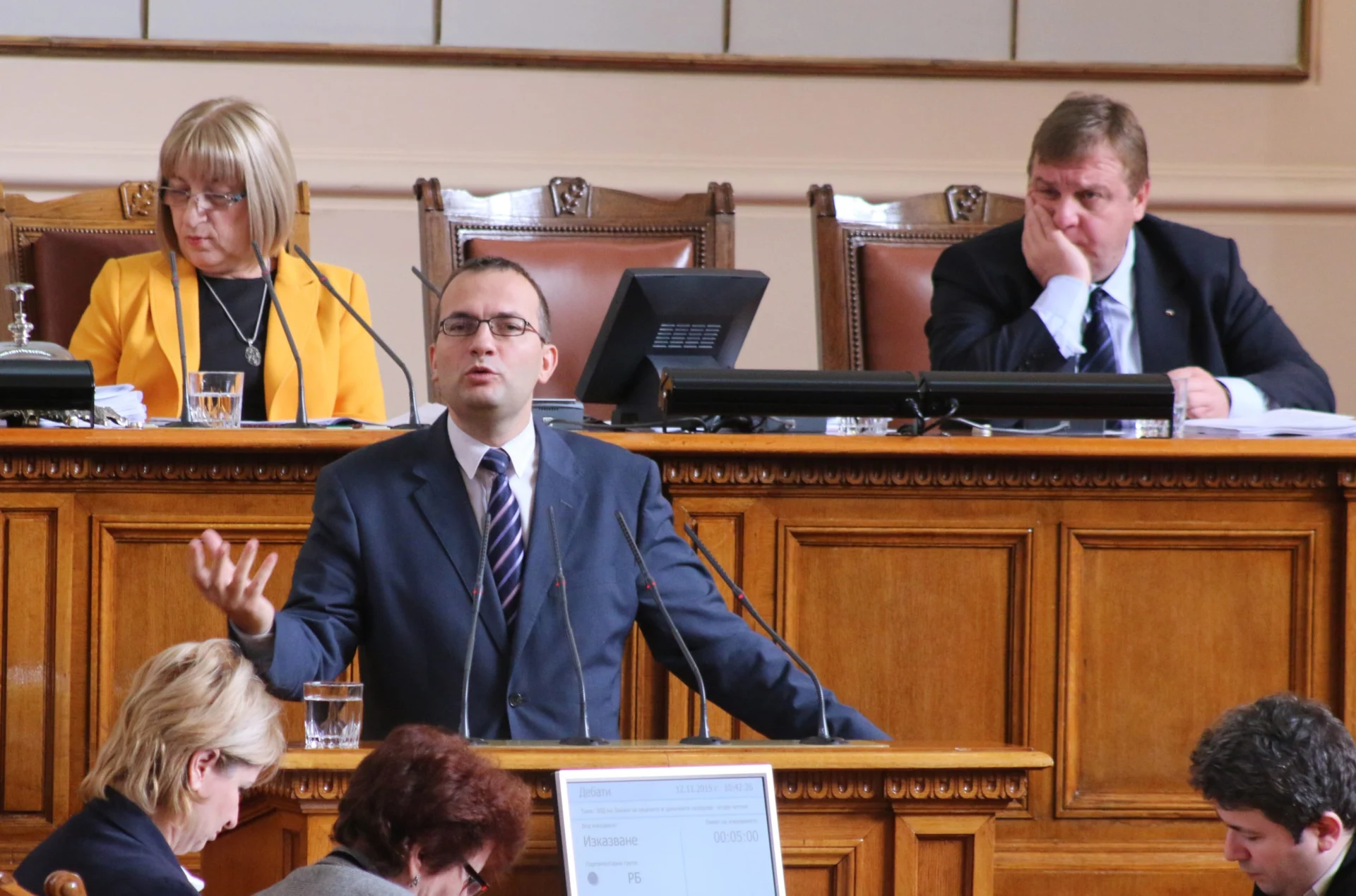 Парламент промени в Закона за акцизите и данъчните складове