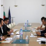 Китайският фонд за дялови инвестиции в Централна и Източна Европа (China-CEE Investment Cooperation Fund) ще инвестира в региона 1 млрд. щ.д. Това стана ясно на среща между заместник-министърът на икономиката Александър Манолев и г-жа Сун Гуйин
