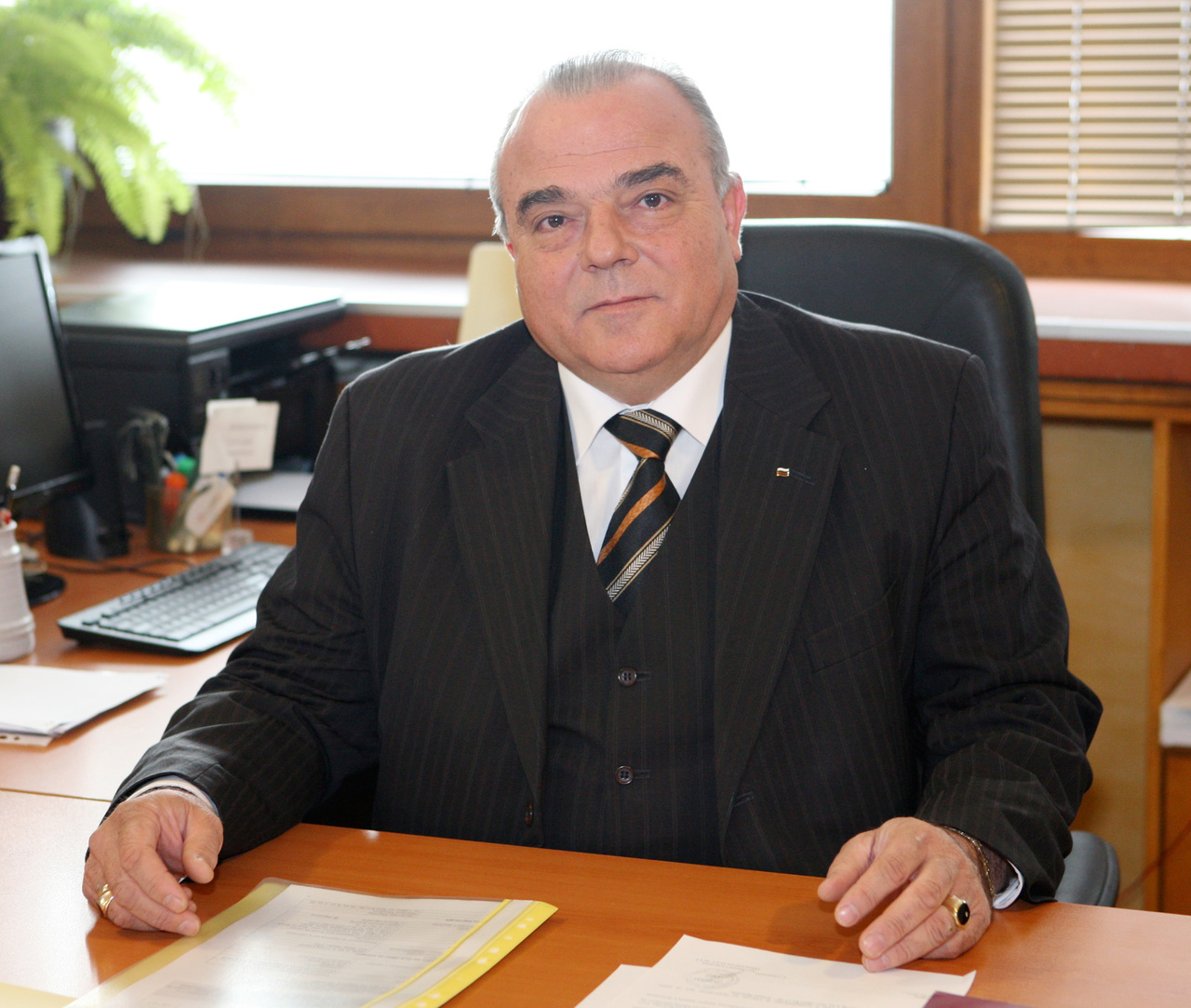 Стати Статев - ректор УНСС