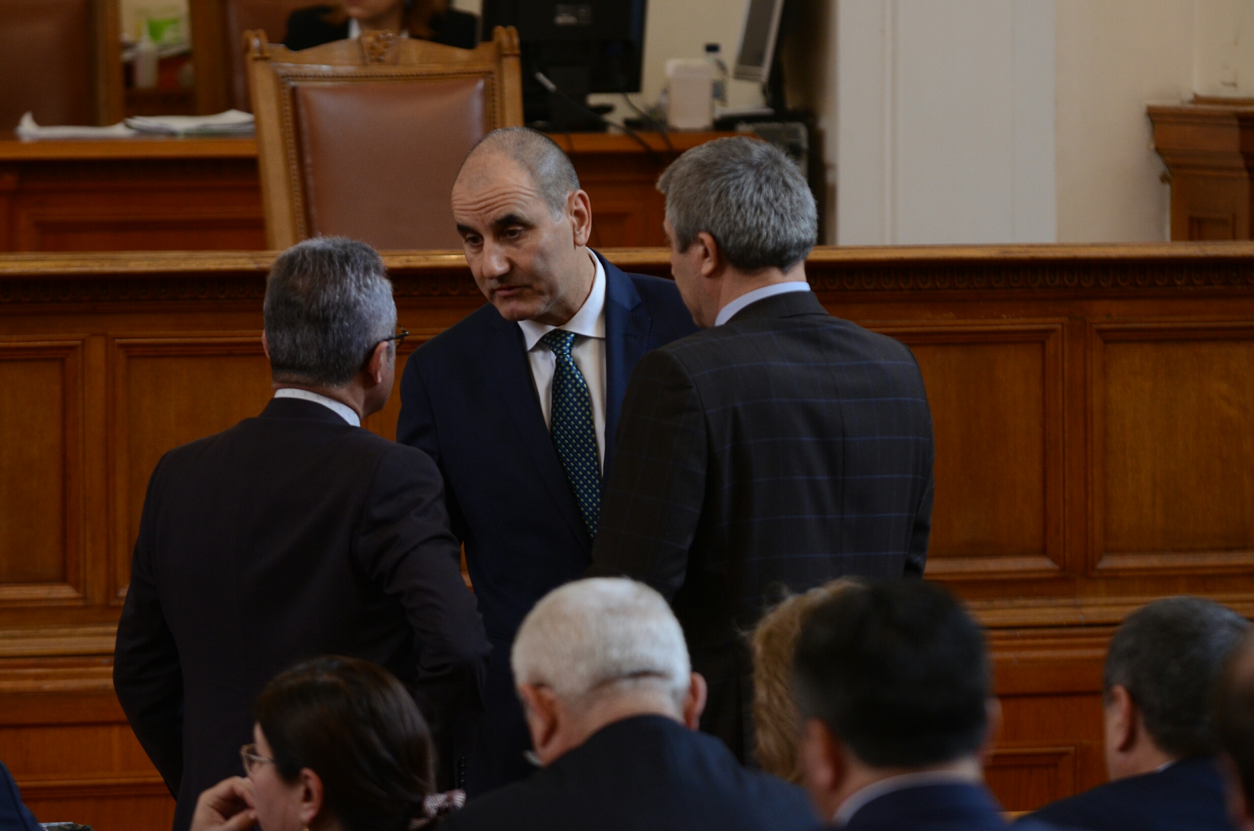 Парламент