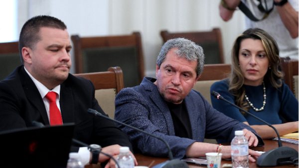 Партията на Слави Трифонов оттегли необмисления си законопроект за личните данни