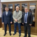 трима срещу културната мафия