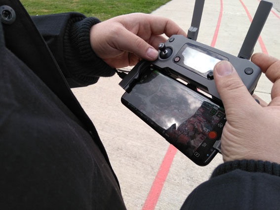 управление на дрон