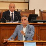 Парламент Антон Кутев