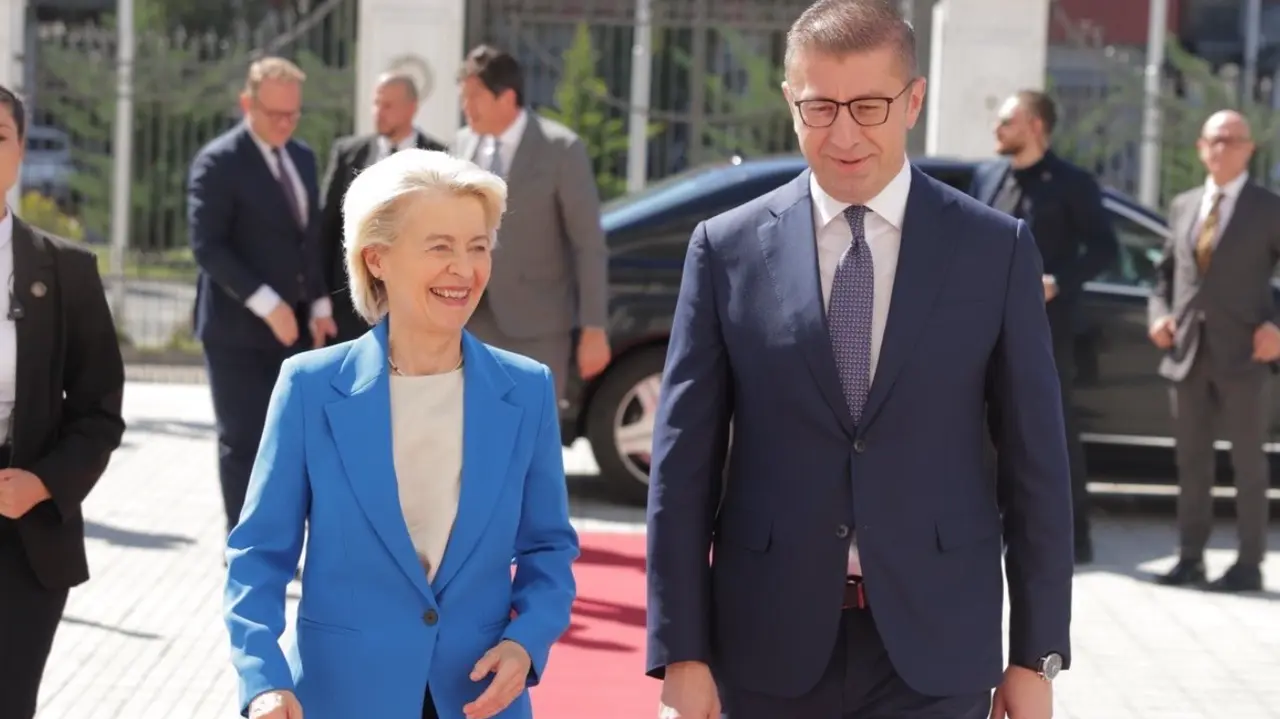 Урсула фон дер Лайен е посъветвала Християн Мицкоски да търси диалог с България