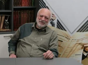 Велислав Минеков